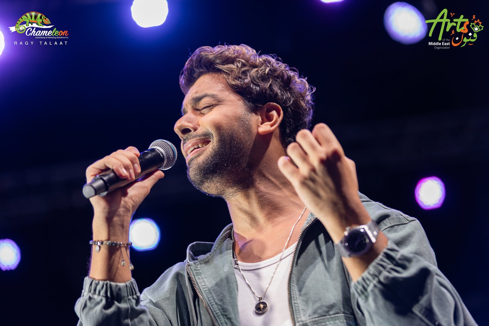Ahmed Gamal performing on the North America Tour — photo 13
