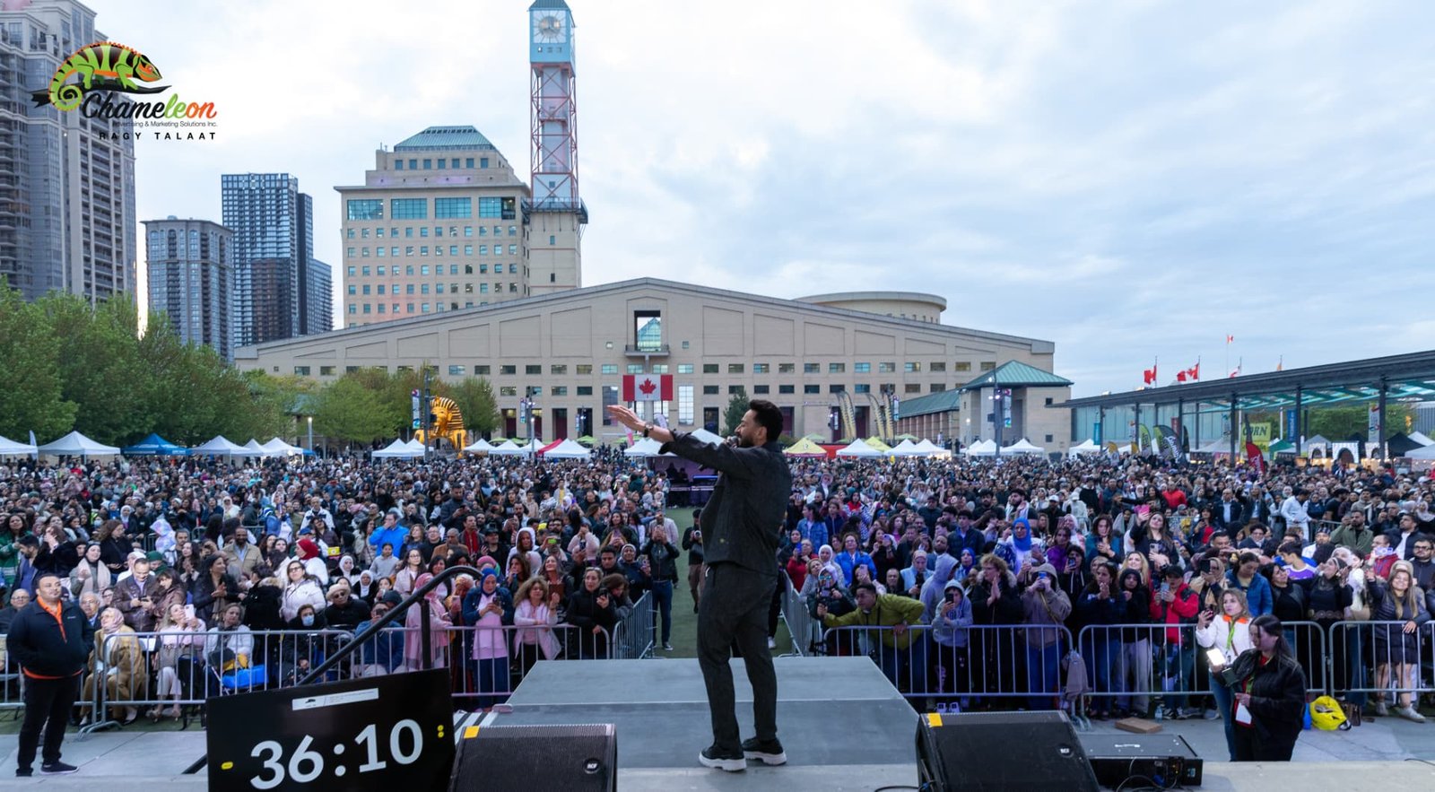 Hamada Helal performing on the North America Tour — photo 11