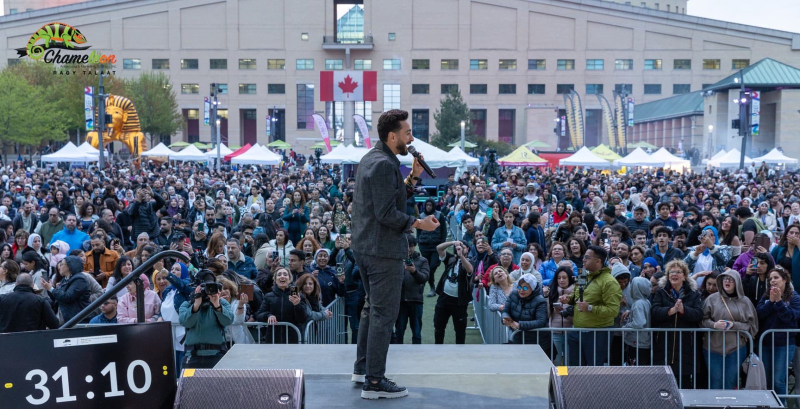 Hamada Helal performing on the North America Tour — photo 13