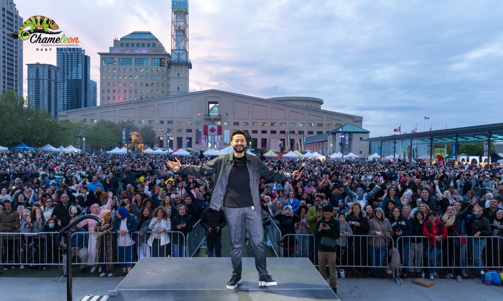 Hamada Helal performing on the North America Tour — photo 16