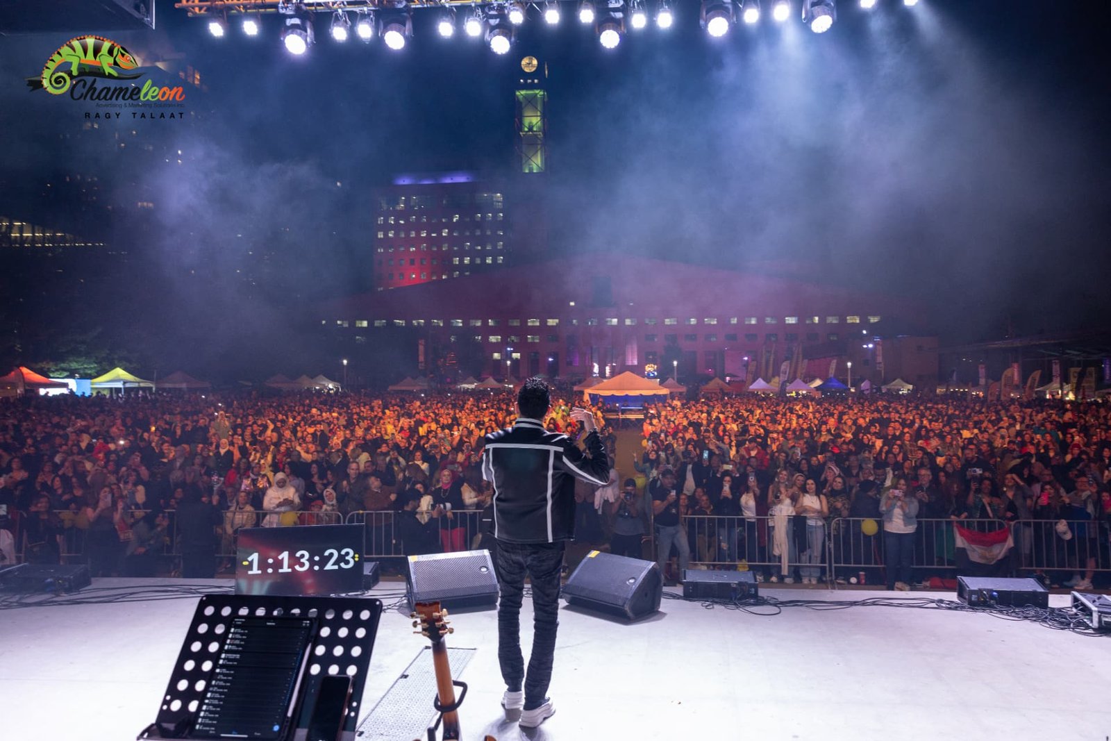 Moustafa Amar performing on the North America Tour — photo 2