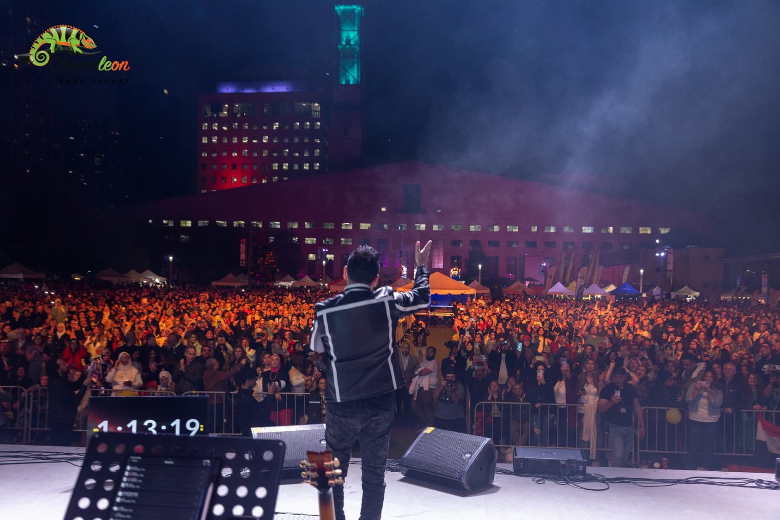 Moustafa Amar performing on the North America Tour — photo 3