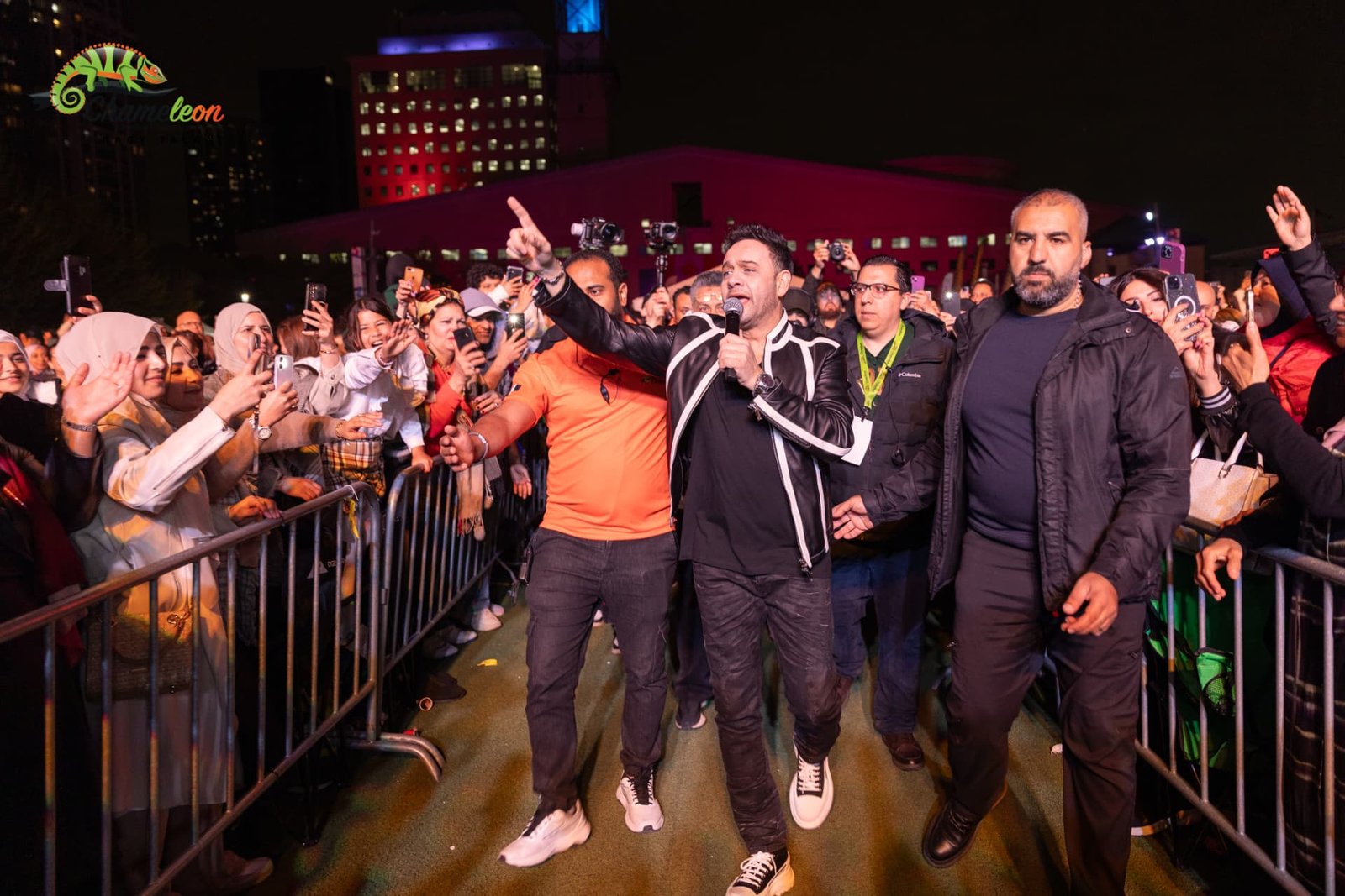 Moustafa Amar performing on the North America Tour — photo 7