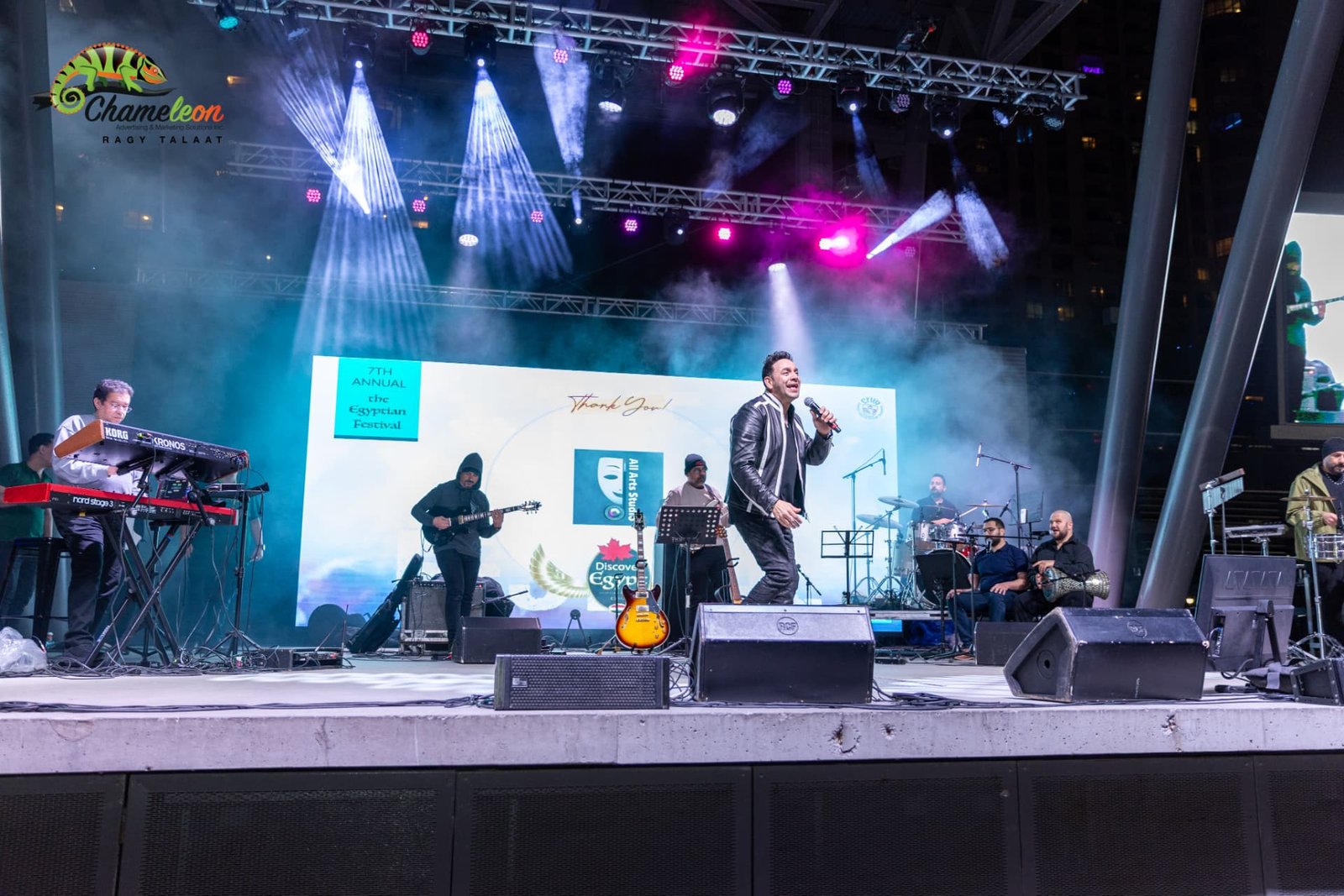 Moustafa Amar performing on the North America Tour — photo 13